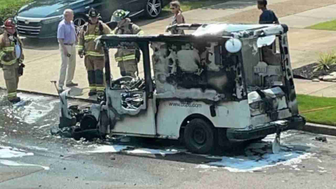 Burned-out mail truck leaves neighbors stunned