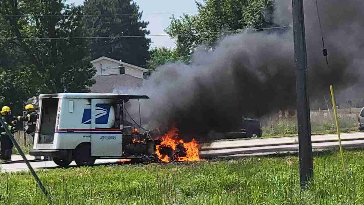 Postal vehicle fire - Minnesota
