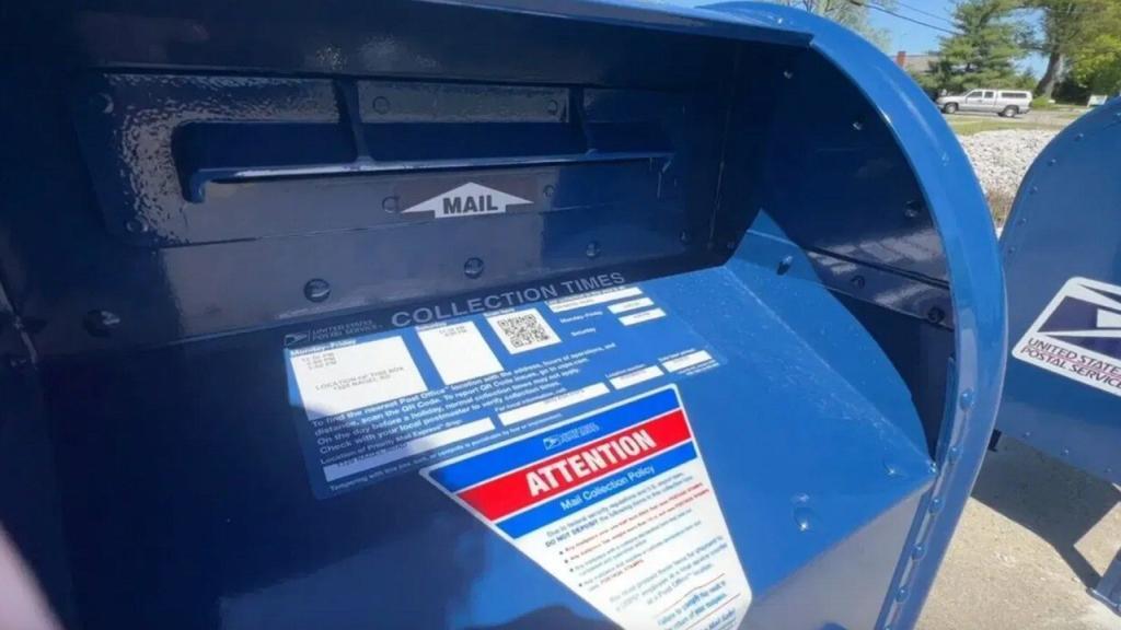 US Postal Service's new blue boxes are designed to thwart crime, not for ease of use