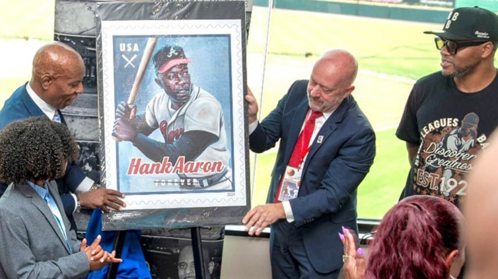 A closer look at Hank Aaron