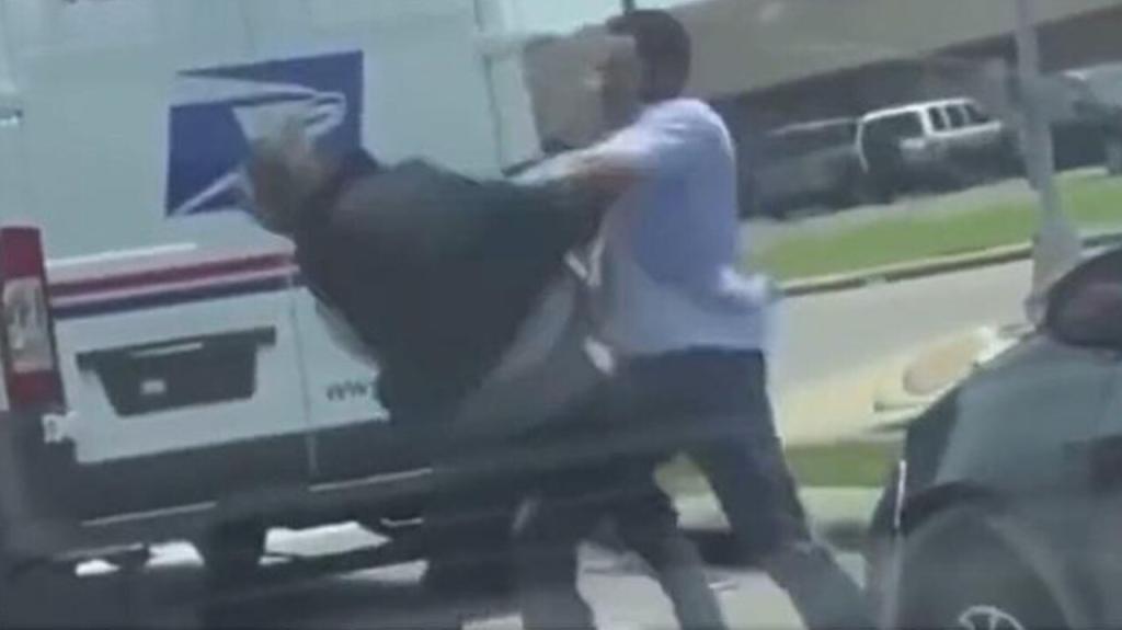 USPS Driver and Commuter Square Off in Texas Road Rage