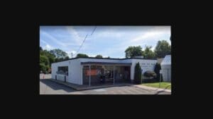 Arbitrator cancels excessing of clerks at spoke offices of Utica S&DC