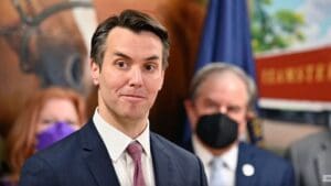 Louisville congressman brings city's USPS delays to House floor