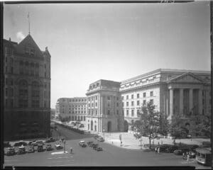 The design of the New Post Office Building at 1200 Pennsylvania Ave. NW, across the street from its predecessor, was inspired by the famous Place Vendôme in Paris. It served as postal headquarters from 1934 to 1973.
