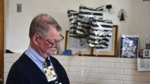 Elvis, mail and love: Ventura's Post Office Bill still sells stamps after 55 years