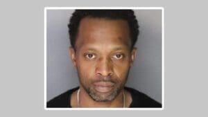 Jury can hear ex-Brooklyn postal worker’s boasts about criminal past in shooting threat case