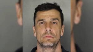 Man jumps over counter, knocks PA postal worker unconscious for not having a package