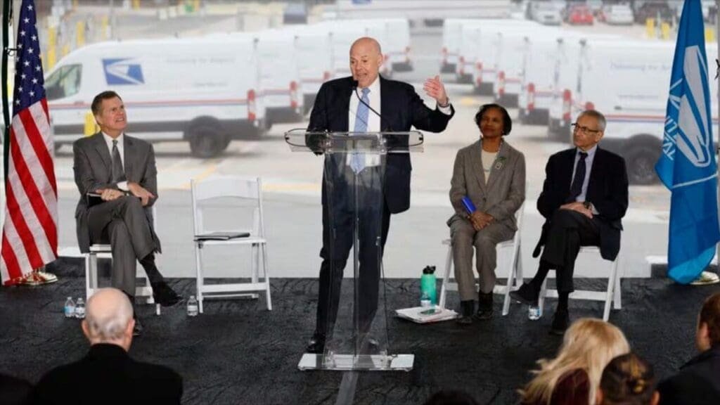 More members of Georgia delegation say Postmaster DeJoy should resign