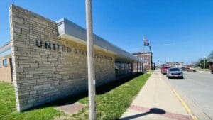 Kirksville mail carrier injured when attacked by 2 dogs