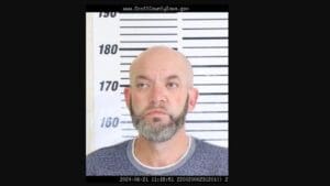 Iowa Postmaster charged for allegedly stealing mail containing gift cards, cash