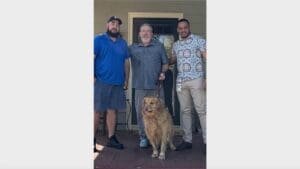 This carrier smelled a gas leak while delivering mail and took action