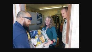 Mother-son postmasters on Maui are devoted to duty