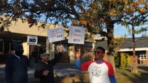 Fredericksburg postal workers aim to stamp out support for tentative agreement