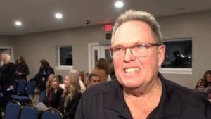 Beloved Holly mail carrier receives first-ever key to the village