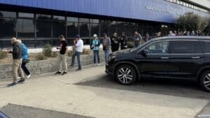 At a Pasadena post office, people displaced by Eaton Fire share grief, hope, community