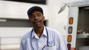 A mail carrier lost everything in the Eaton Fire. Along his route, people are rallying for him