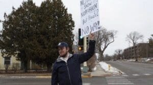 Bemidji mail carrier pickets solo to protest USPS privatization