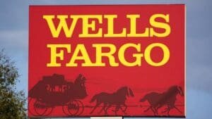 Wells Fargo offers framework for postal privatization