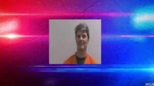 Man with history of police impersonation accused of threats to blow up post office