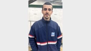 This letter carrier came to the aid of a customer whose husband was on the floor