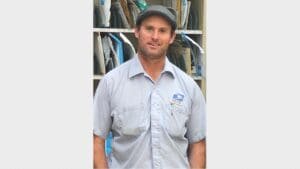 He came to the aid of a customer who collapsed