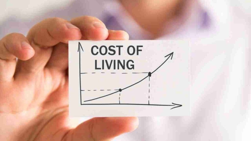 APWU - What's in a COLA?