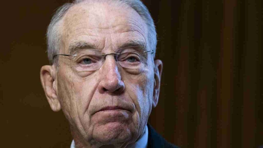 Sen. Grassley: ‘something’s just not right’ with USPS service in Iowa