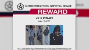 Authorities seek man stealing mail from downtown Chicago, impersonating postal worker