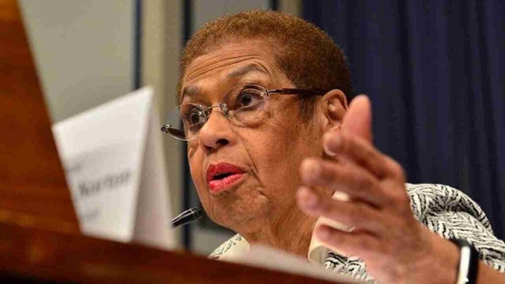 Norton Introduces Bill to Require Security Cameras at All USPS Facilities