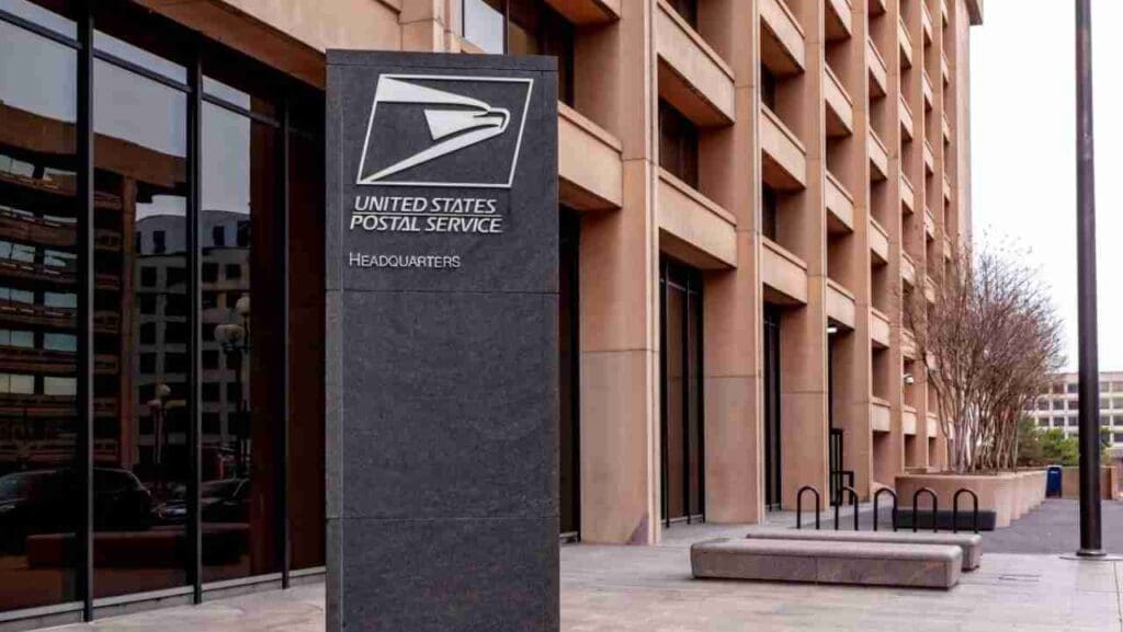 USPS bets on ‘dramatic interest’ in last-mile plan as volume drops