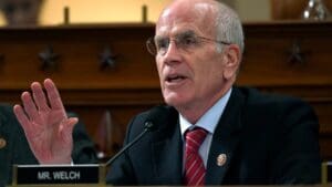 Welch says postmaster general failed to deliver for Vt. communities after flooding