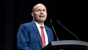 Sen. Mike Lee says postal worker endorsements create ‘cozy arrangement’ that could sway elections