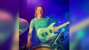 USPS fleet, police honor late mailman with procession through Iron Mountain