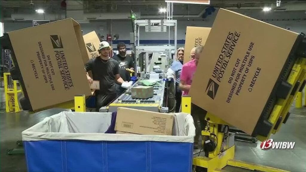 USPS gives behind-the-scenes look at holiday shipping