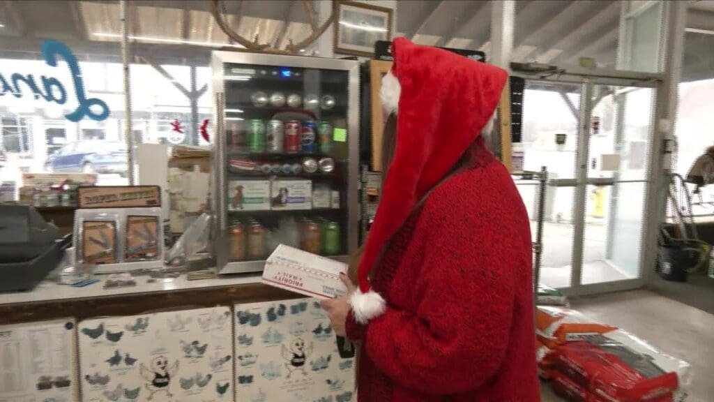 USPS hits 3 billion holiday packages in ‘Christmas City’ Noel