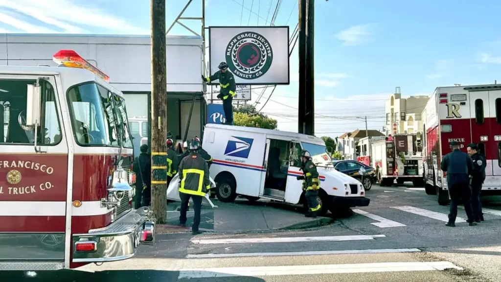 Usps Truck Crashes Into Building In Sunset District