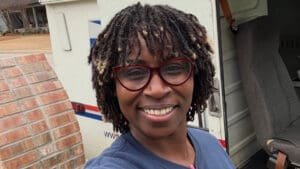 This postal employee found and delivered a customer’s lost bracelet