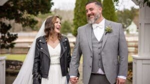 These letter carriers recently tied the knot