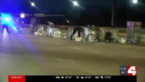 Mail spills out of USPS truck in St. Charles