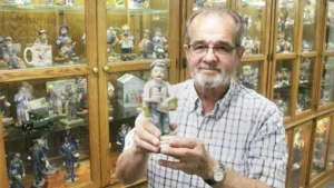 Retired Bethalto mail carrier builds 700-piece collection of postal figurines, keepsakes