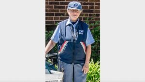 She helped save two children from an apartment fire