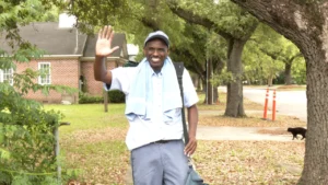 Georgetown mail carrier retires after 32 years; community gives heartfelt send-off