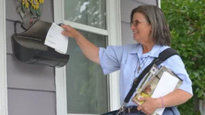 Beloved Blue Island mail carrier gets big send-off after 39 1/2 years